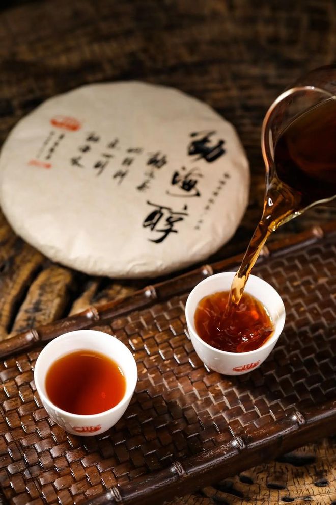 普洱茶和黑茶有什么不同？哪种好喝？